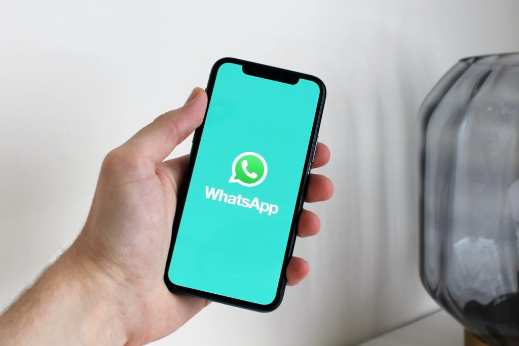 Try WhatsApp’s new disappearing messages&nbsp;feature